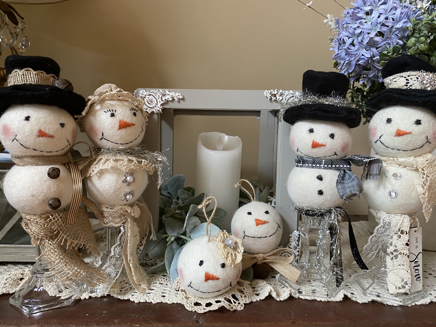 DIY Wool Dryer Ball Snowmen - The Crafty Decorator