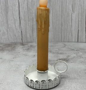 Alternative view of Shabby Chic Scalloped Taper Holder