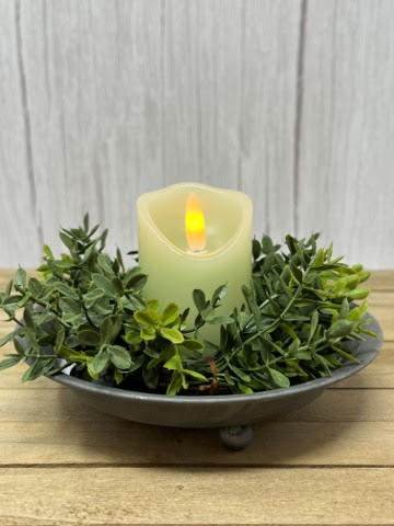 New England Boxwood Candle Ring