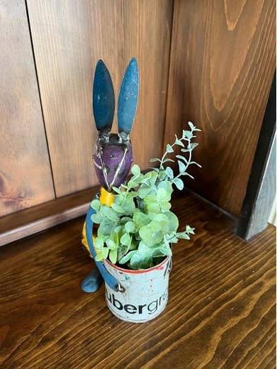 Recycled Metal Rabbit W/Flower Pot