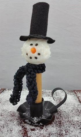 Snowball With Hat Fluted Lamp