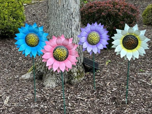 Metal Wall Décor Flowers Turned Into Garden Flowers
