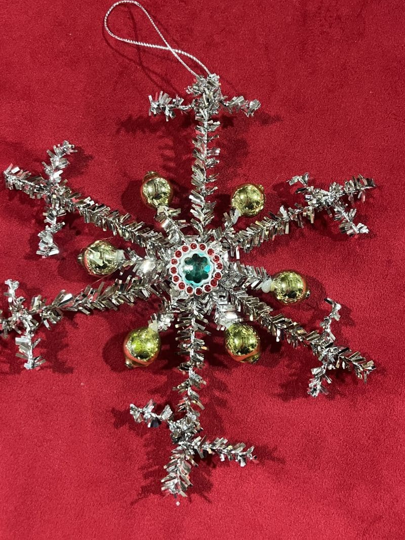 Tinsel Snowflake Ornaments W/Glass Beads Red, Green, Gold - Image 3