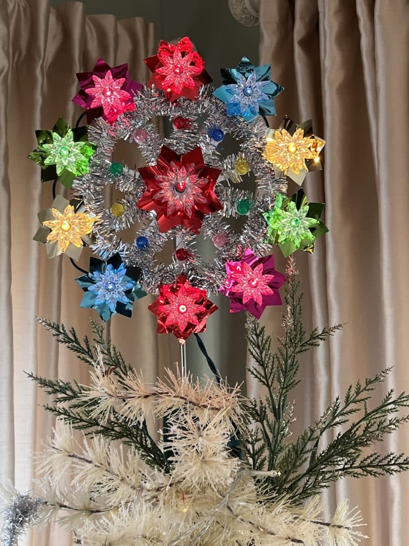 11" UL 11-Light Multicolored Retro Reflector Treetopper - Image 3