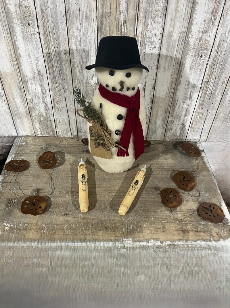 Primitive Snowman Special Value Set