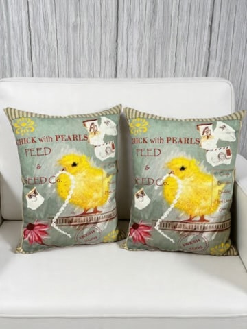 Chick with Pearls Pillow Set