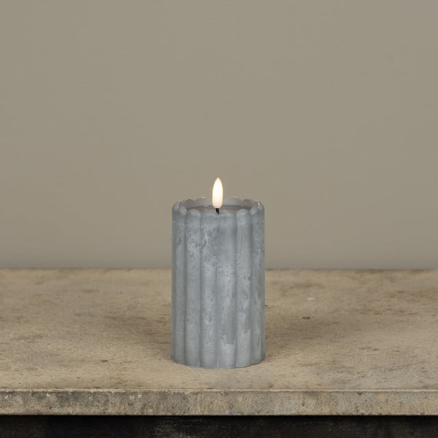 5" OUTDOOR 3D FLAME GREY COLUMN PILLAR CANDLE - Image 3