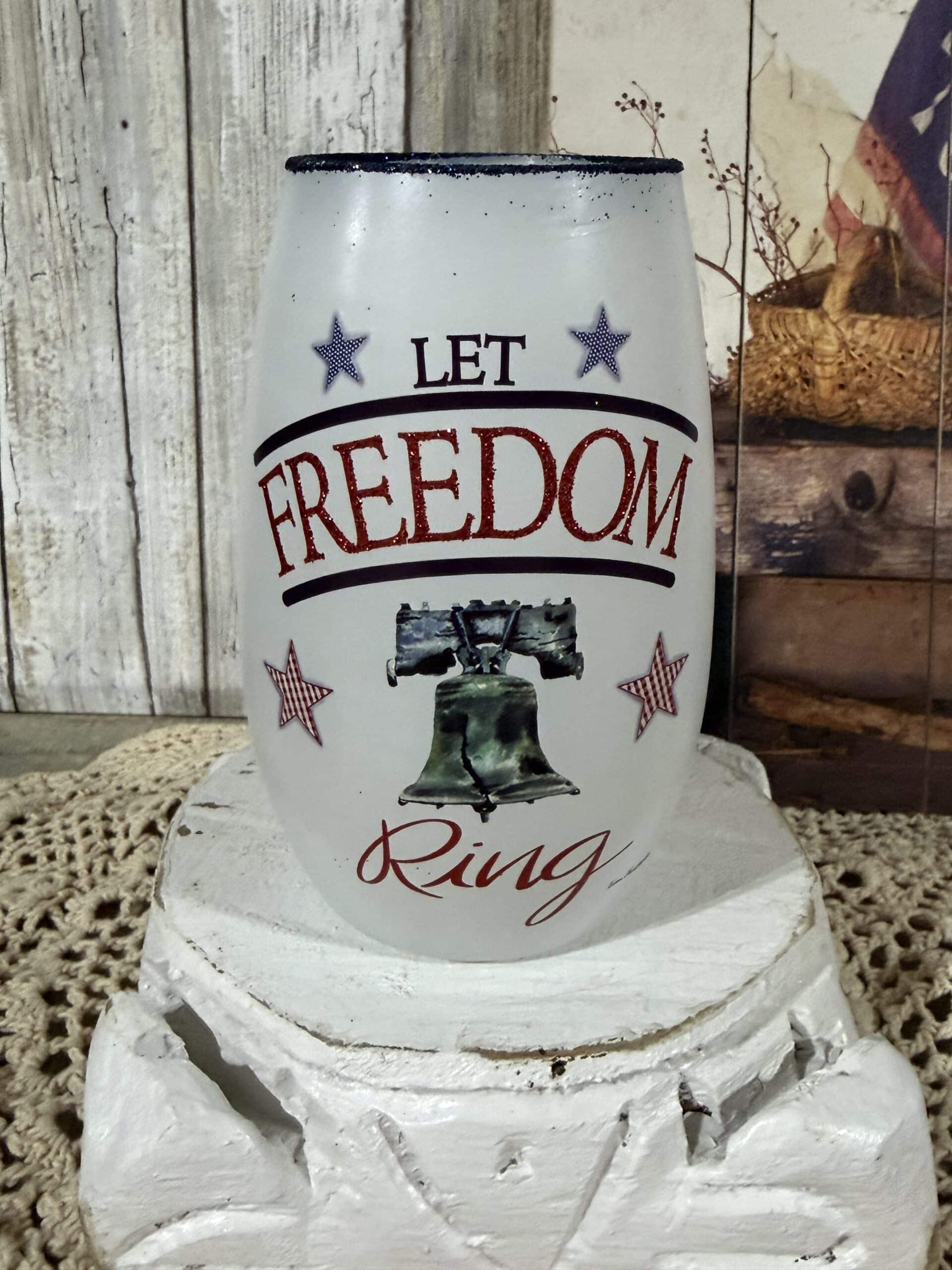 Americana Pre Lit Vase / Let Freedom Ring - Image 3