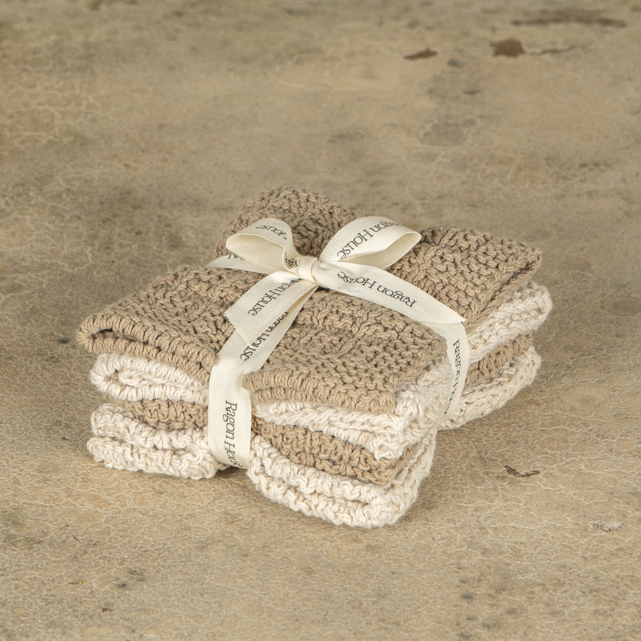 TAN AND CREAM CHECKERBOARD KITCHEN ESSENTIALS SET - Image 4