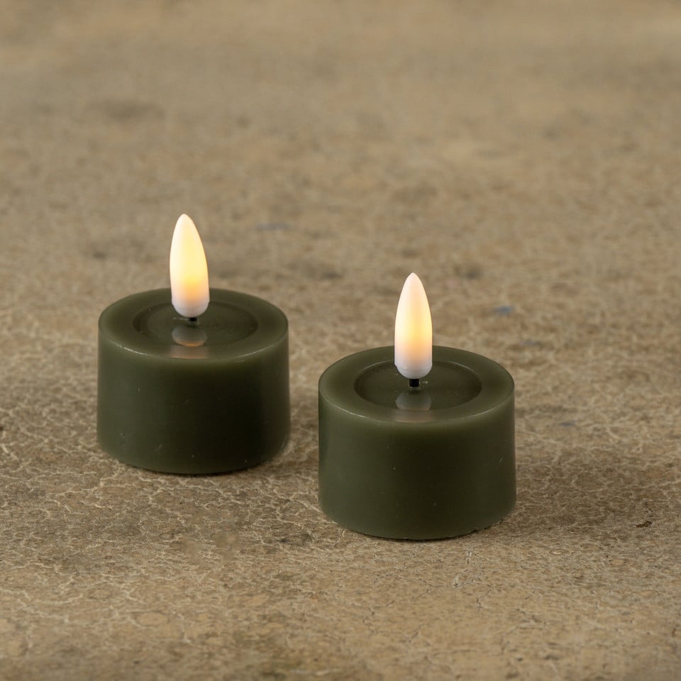 Set of 2 / 3D Flame Tealight Candles with Melting Effect - Image 2