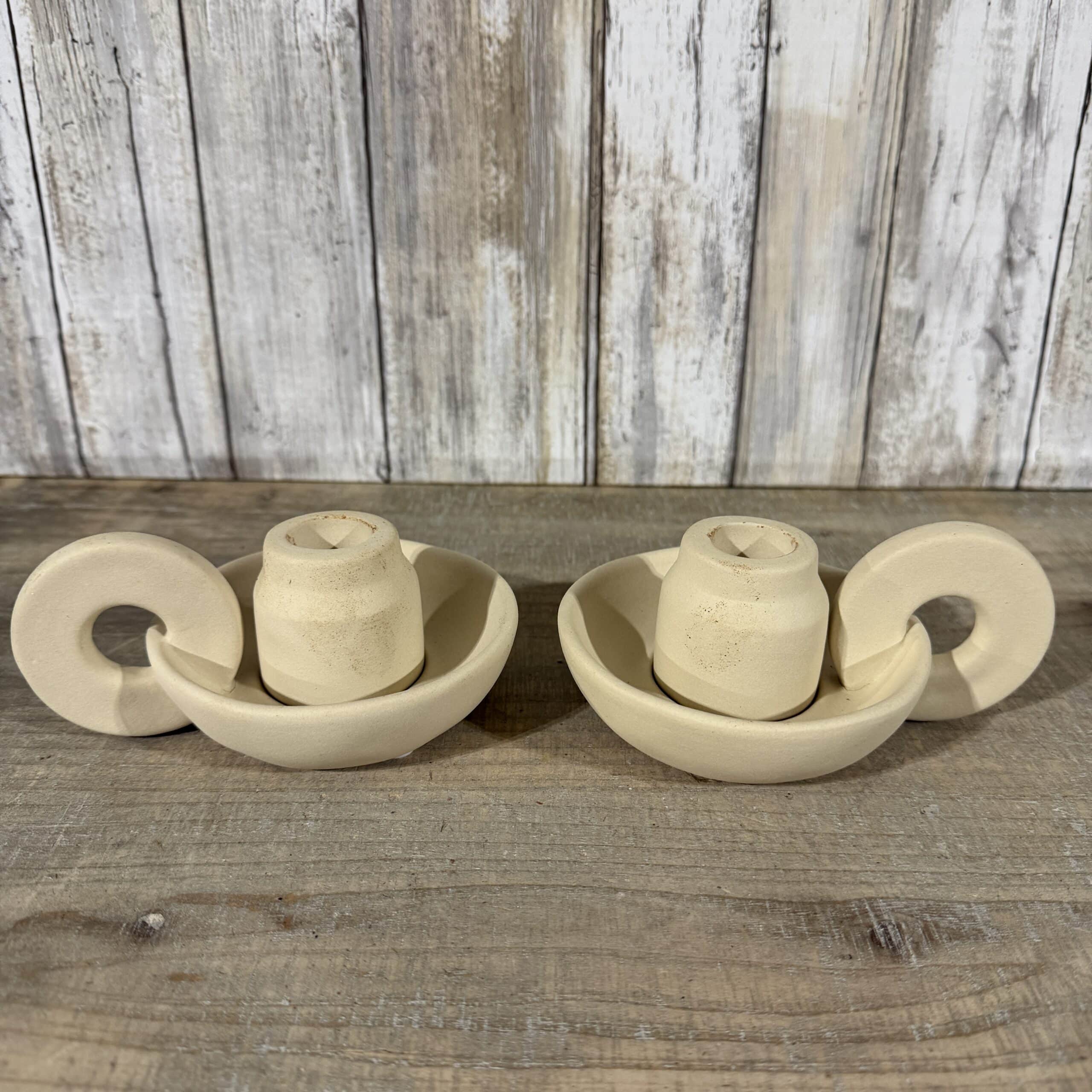 Set of 2 Ivory Fingerloop Candleholders - Image 2