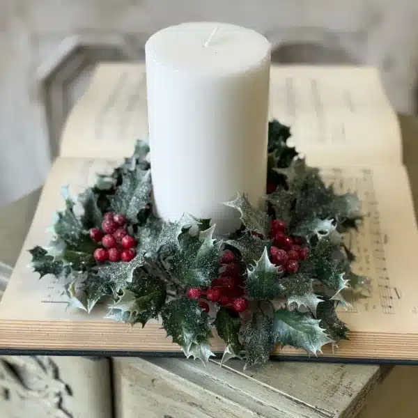 9" Hollyberry Glen Candle Ring