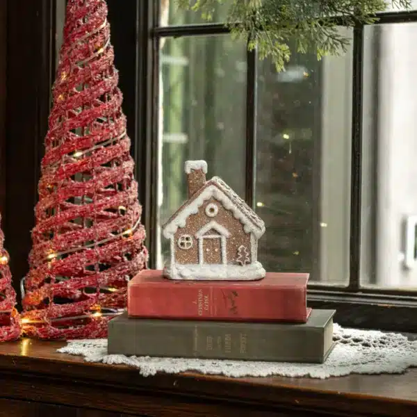 LIGHTED GINGERBREAD HOUSE SET - Image 2